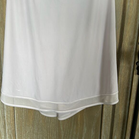 Lululemon Mix & Mesh Tank Porcelain Pink Size 6 - Picture 5 of 9